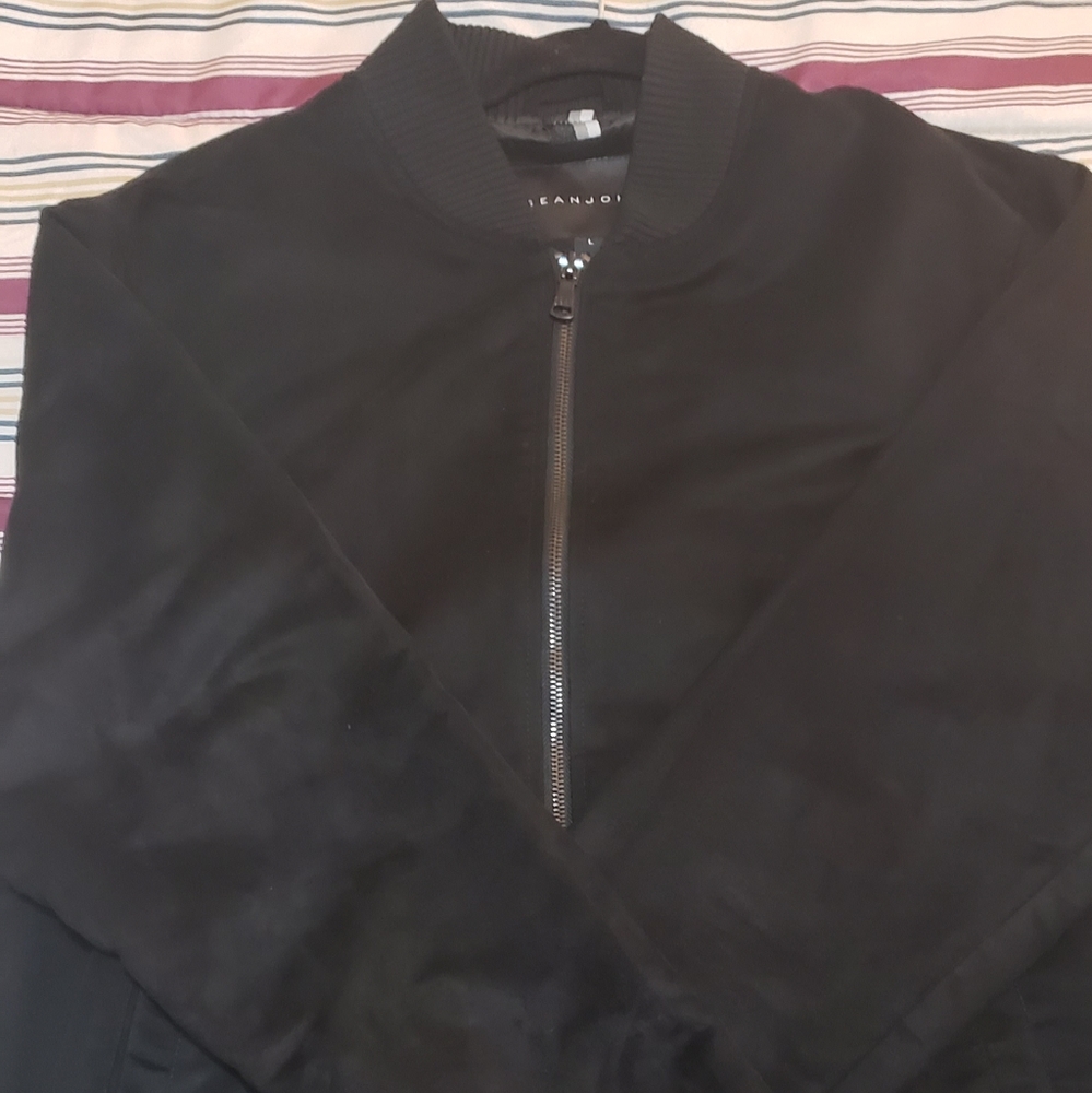 All black sean john sued jacket.